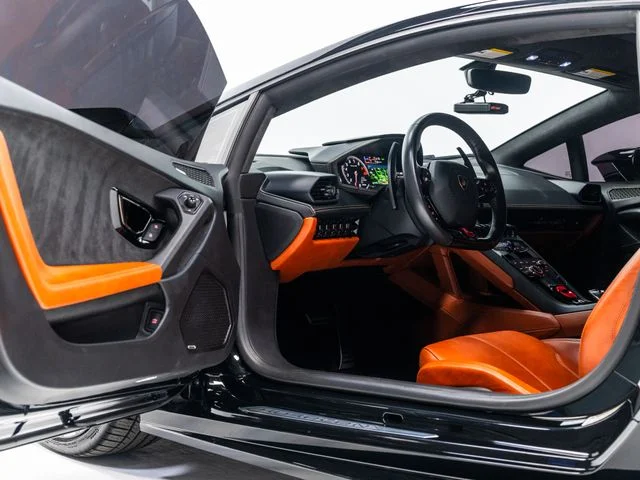 Used 2018 Black Lamborghini  image 85