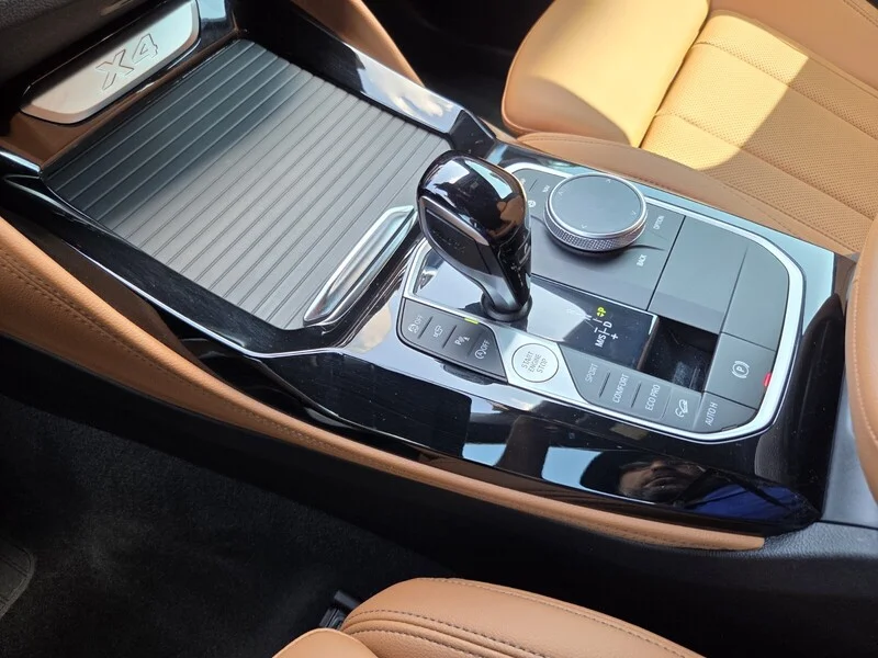 Used 2025 Blue Metallic BMW XDRIVE30I SPORTS ACTIVITY COUPE image 35