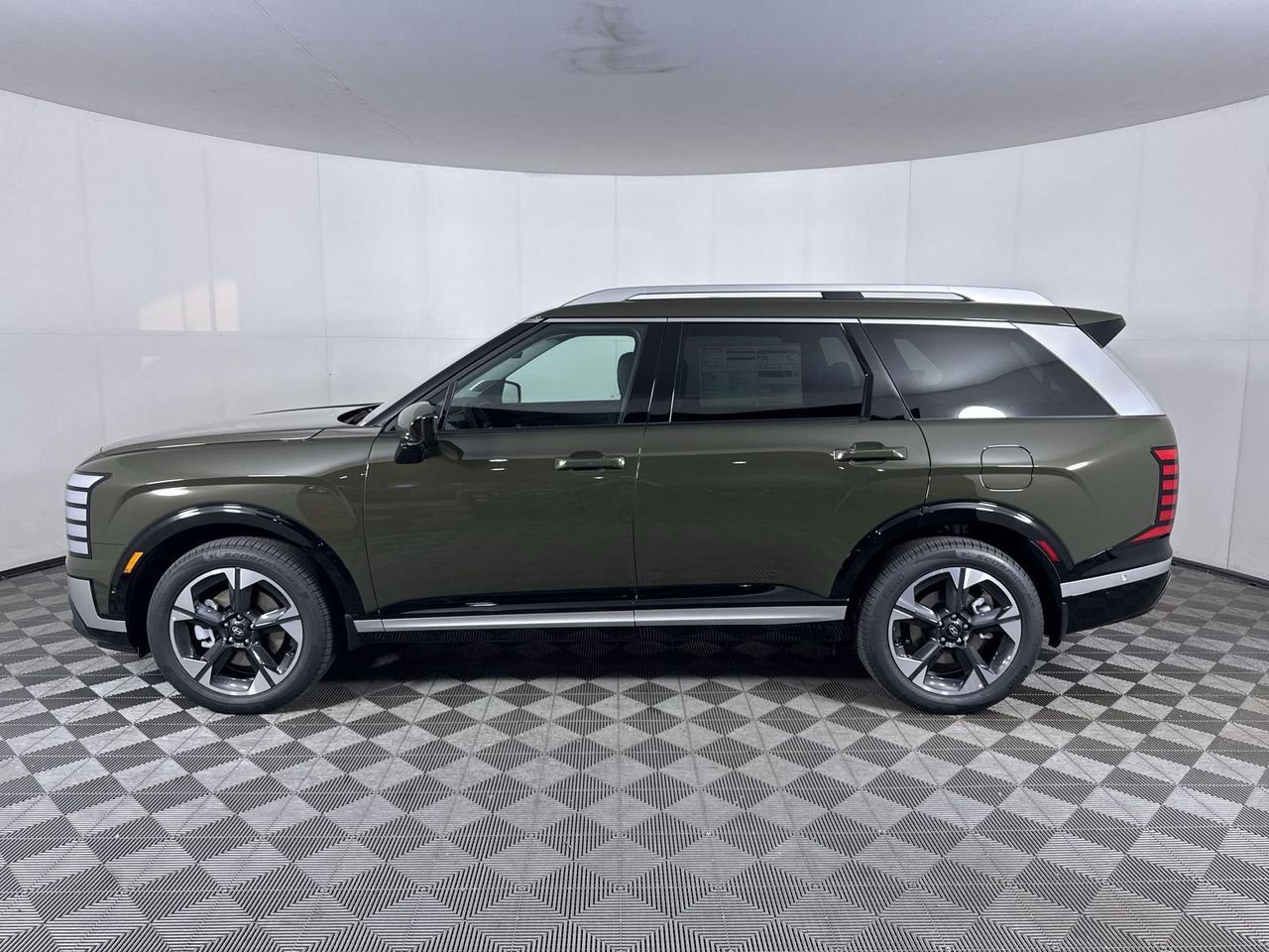 New 2026 Titan Charcoal Pearl Hyundai Limited image 8