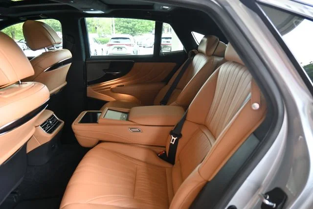 Certified Used 2024 IRIDIUM Lexus 500 Base image 23