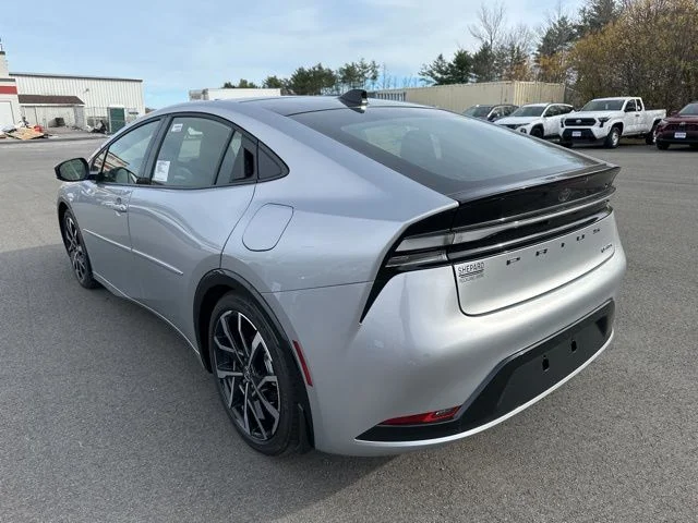 New 2026 Cutting Edge Toyota XSE image 4