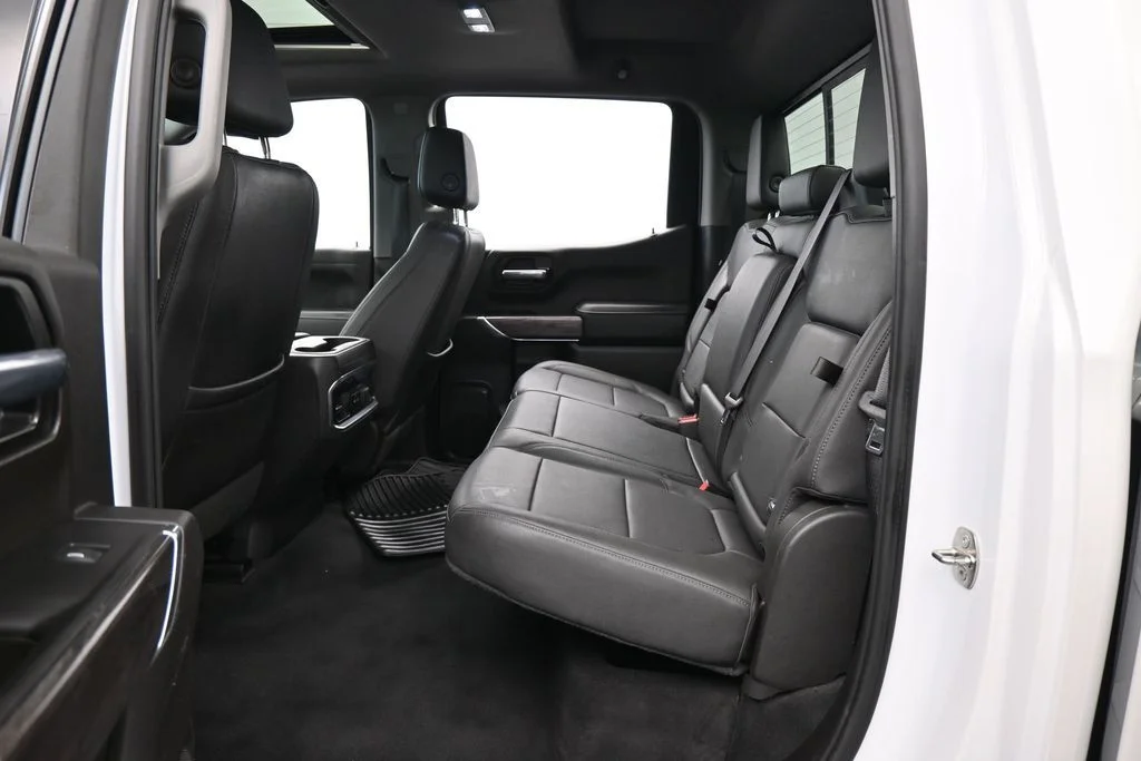 Used 2022 Iridescent Pearl Tricoat Chevrolet LTZ image 34