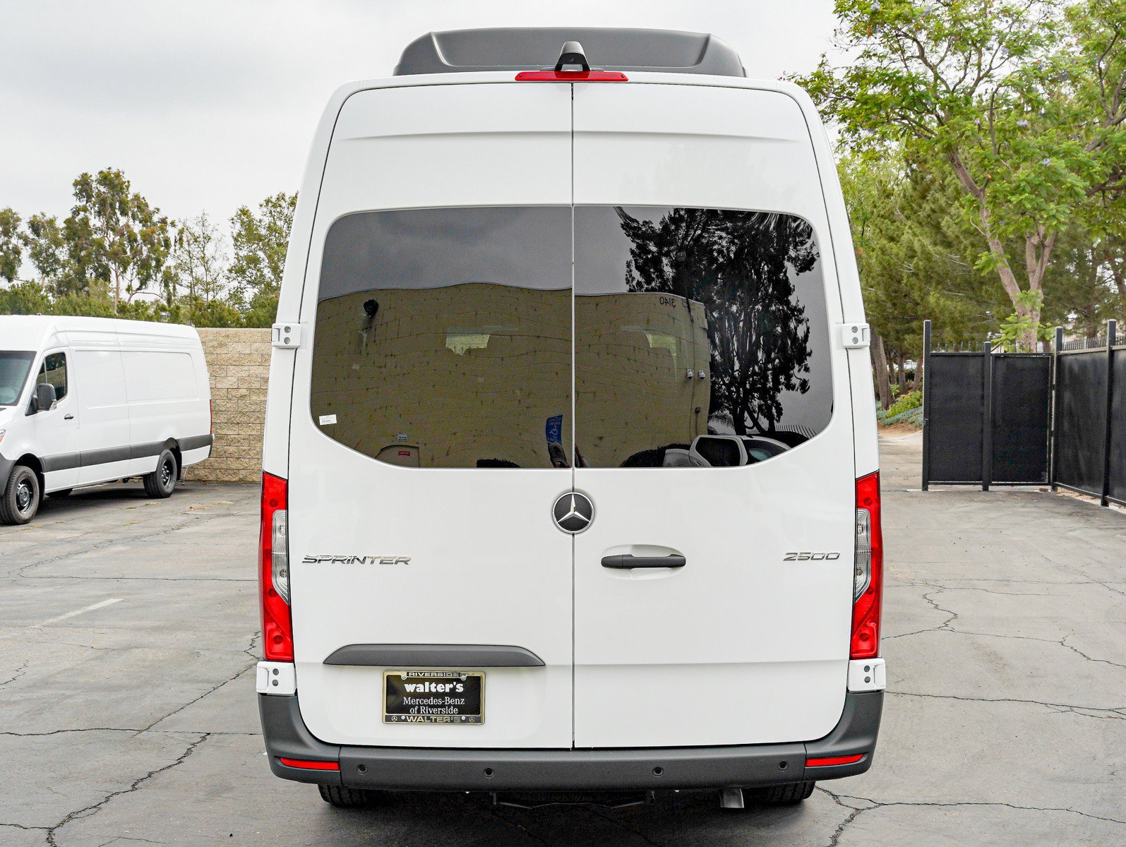 New 2026 Arctic White Mercedes-Benz 2500 High Roof I4 Diesel 170 RWD image 5