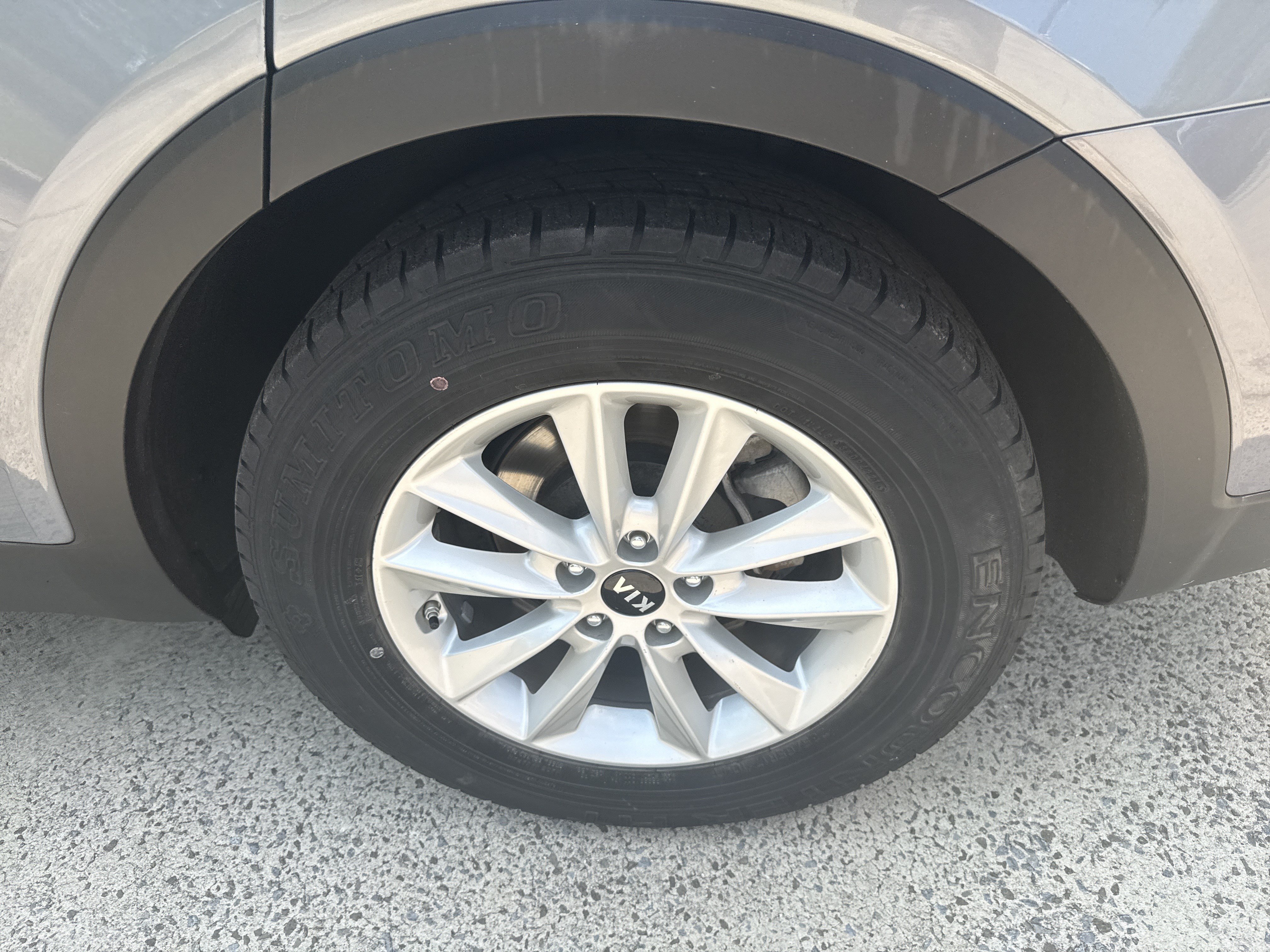 Used 2020 Everlasting Silver Kia LX image 19