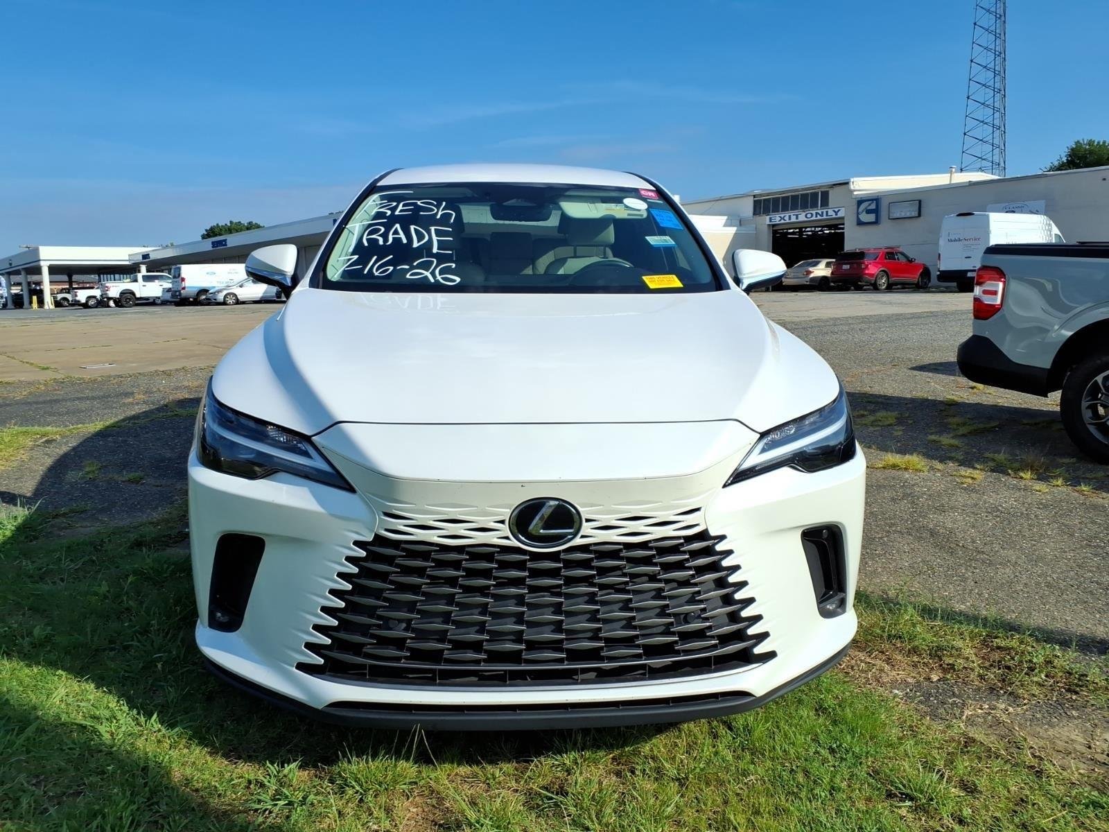 Used 2023 Eminent White Pearl Lexus RX 350 Luxury image 2