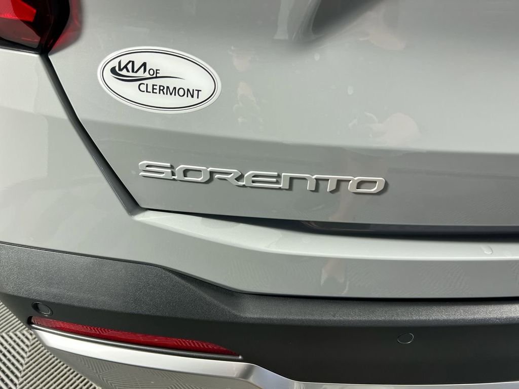 New 2026 Wolf Gray Kia S image 5