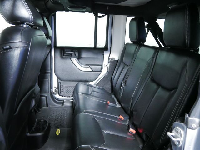 Used 2014 Gray Jeep Unlimited Rubicon image 18