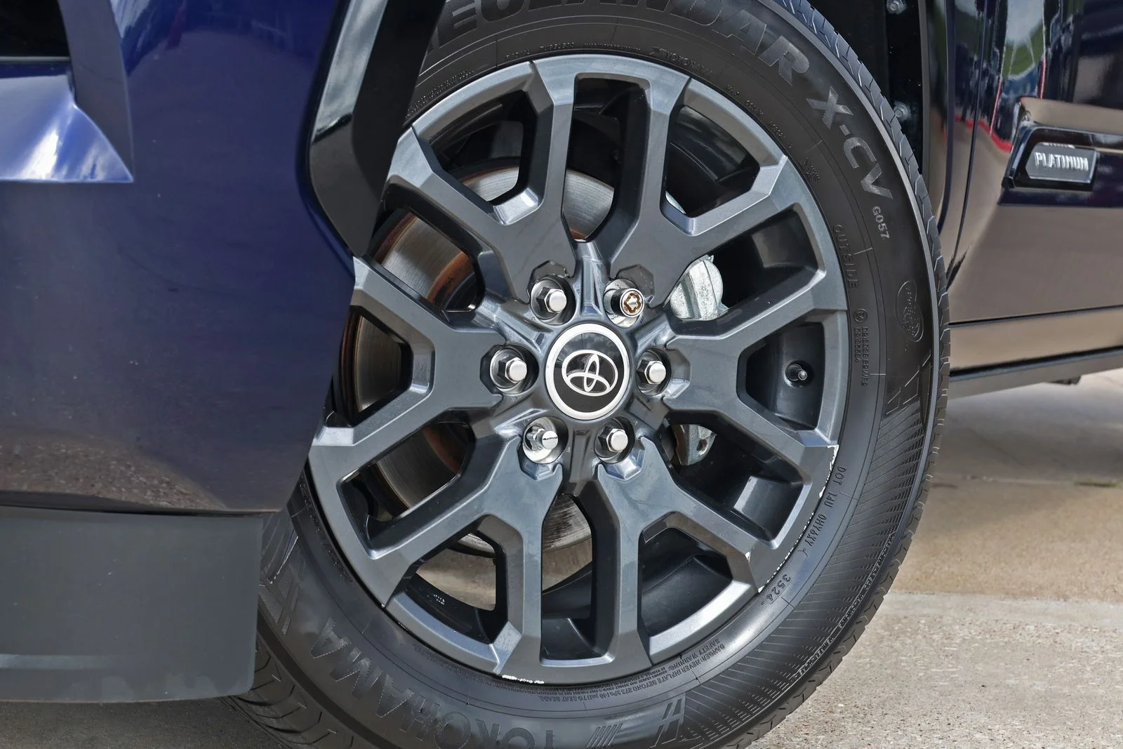 Used 2023  Toyota Platinum image 13
