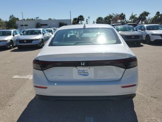 New 2026 Platinum White Pearl Honda LX image 5