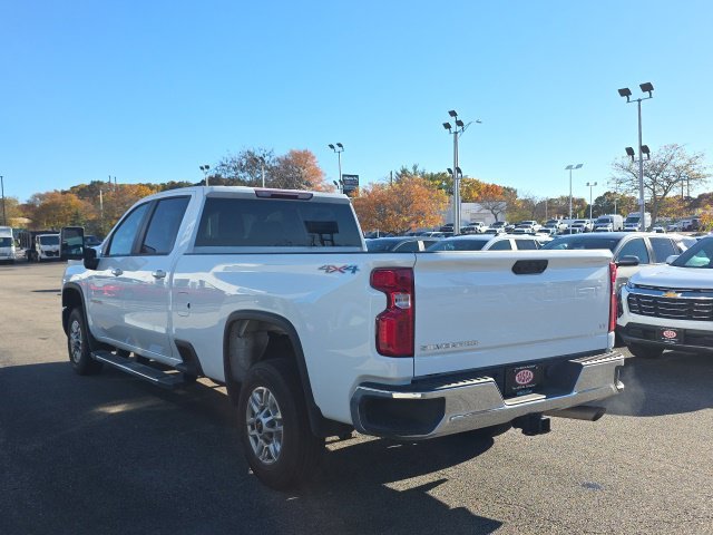 Used 2026 White Chevrolet LT image 4
