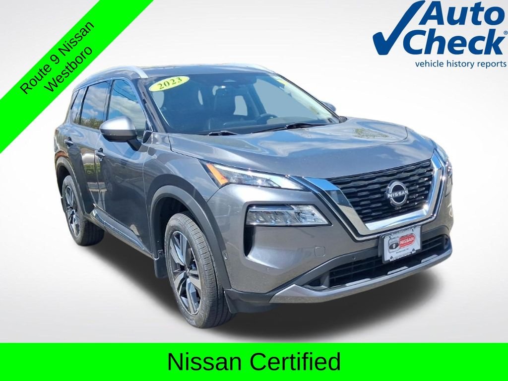 Used 2023 Gray Nissan SL image 2