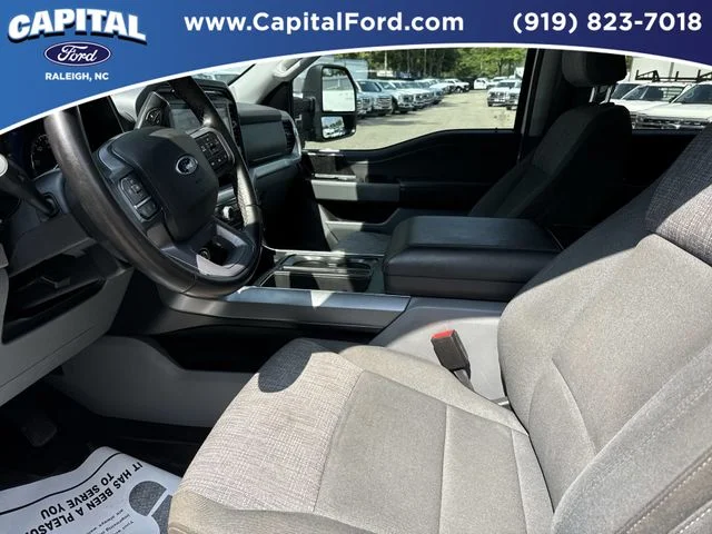 Used 2023 White Ford XLT image 19