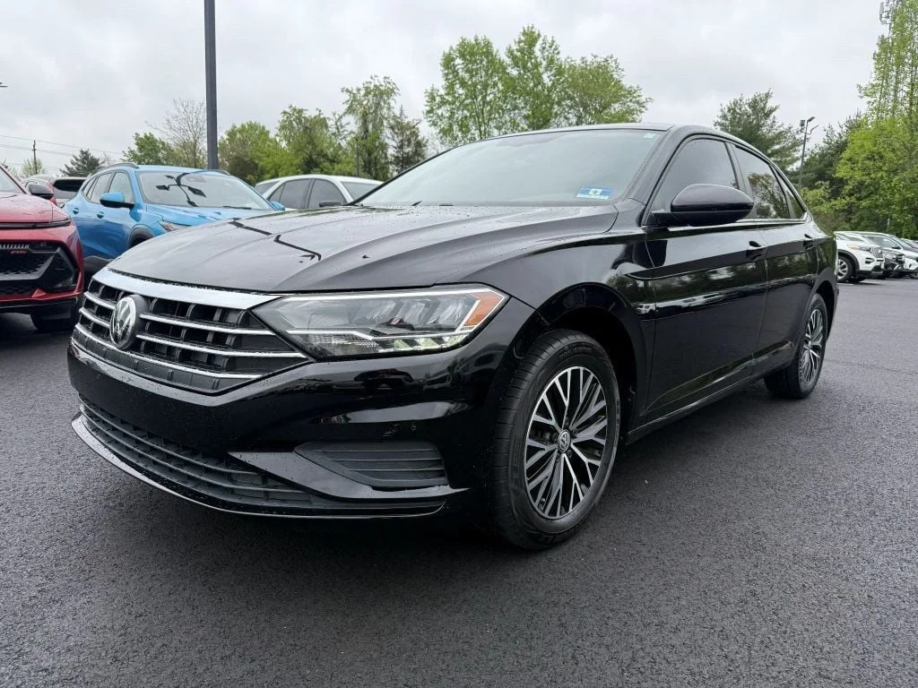 Used 2020 Black Uni Volkswagen SE Automatic (SULEV) w/ Cold Weather Pkg image 3