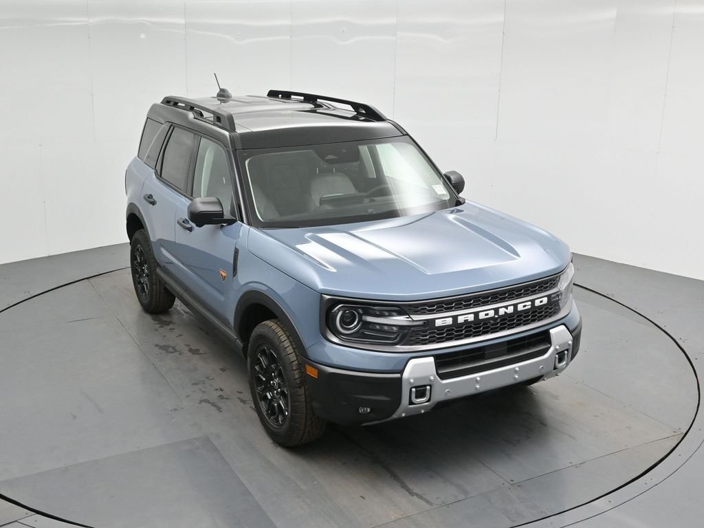 New 2025 Azure Gray Metallic Tri-Coat Ford Badlands image 42