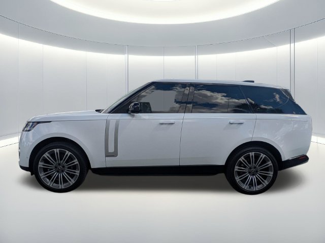 Certified Used 2024 White Land Rover Autobiography image 3