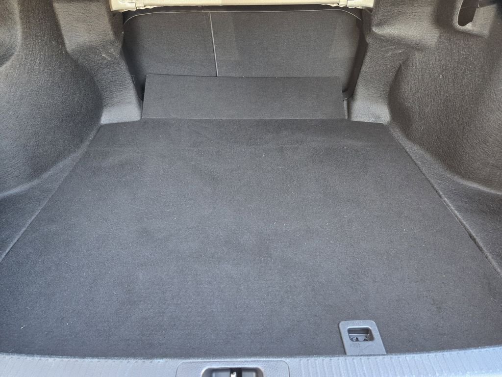 2024 Toyota Camry SE - Photo 21