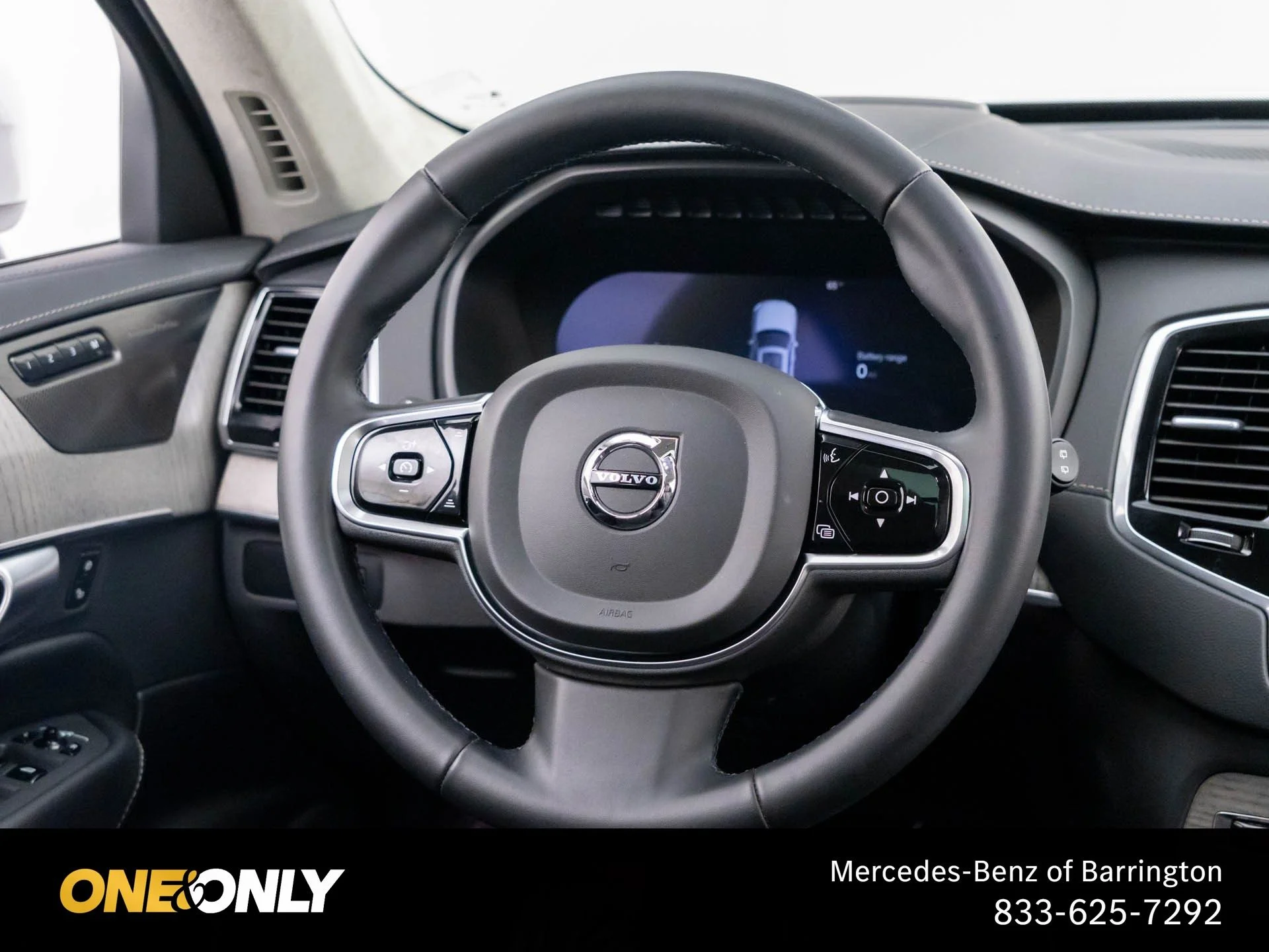 Used 2024 White Volvo Ultimate image 11