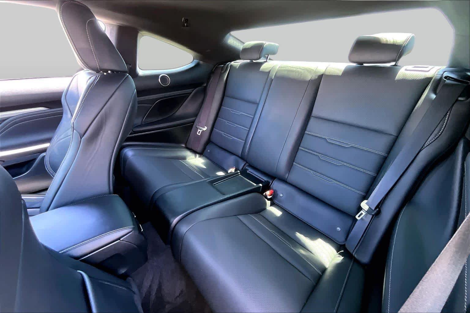 Used 2019 Ultra White Lexus F SPORT image 18