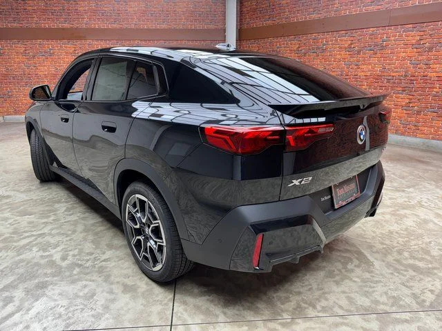 Used 2026 Black BMW xDrive28i image 3