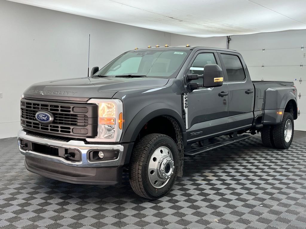 New 2026 Gray Ford XL image 13