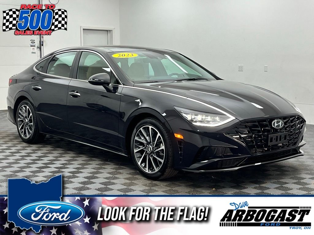 Used 2023 Carbon Blue Hyundai Limited image 1