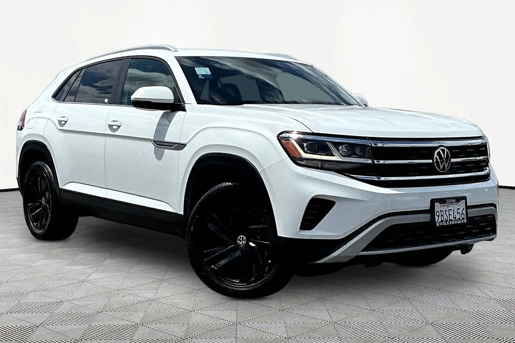 2022 Volkswagen Atlas Cross Sport SE w/Tech