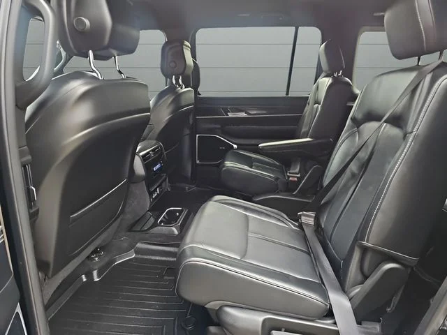 Used 2022 Black Jeep Series III image 18