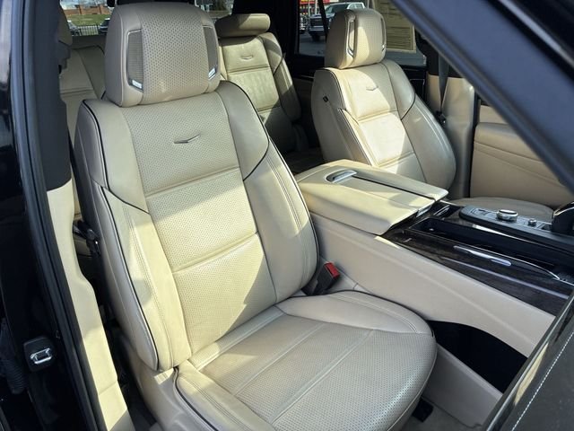 Used 2023 Black Cadillac Premium Luxury image 22