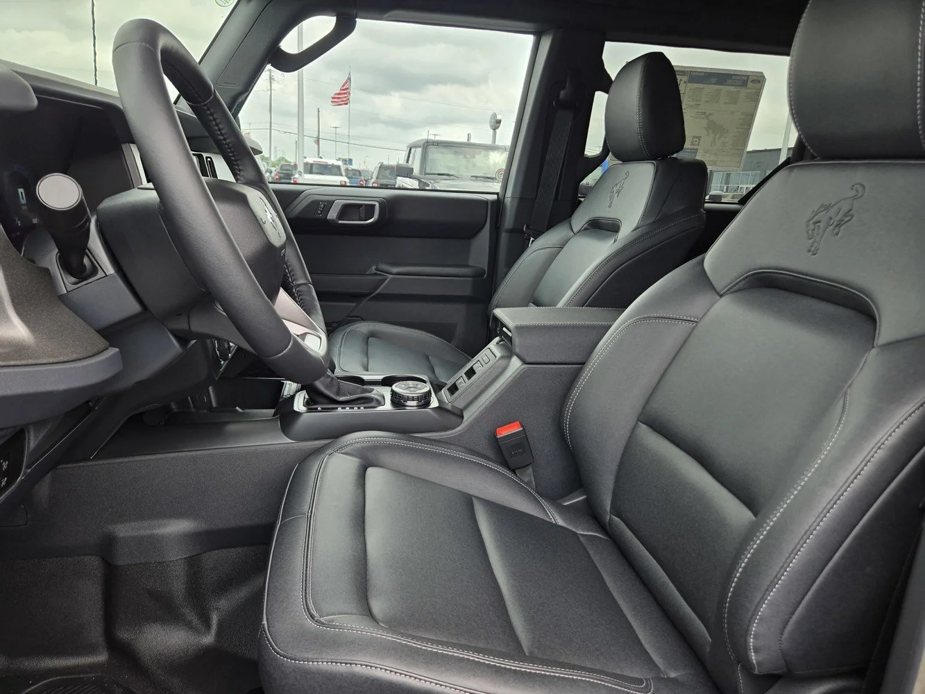 New 2026 Marsh Gray Ford Badlands image 17