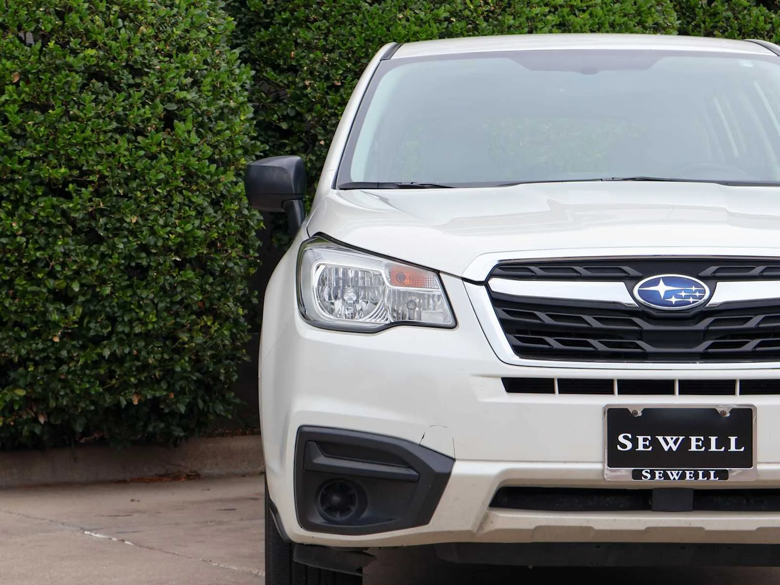 Used 2017 Crystal White Pearl Subaru  image 4