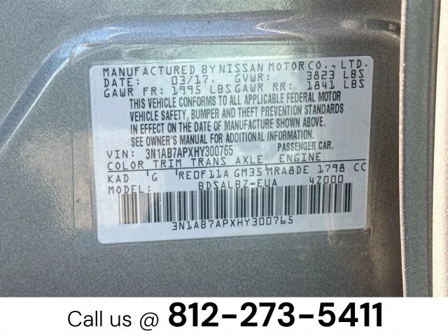 Used 2017 Gray Nissan S image 28