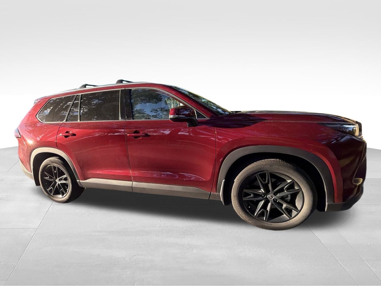 Used 2025 Red Toyota Limited image 3