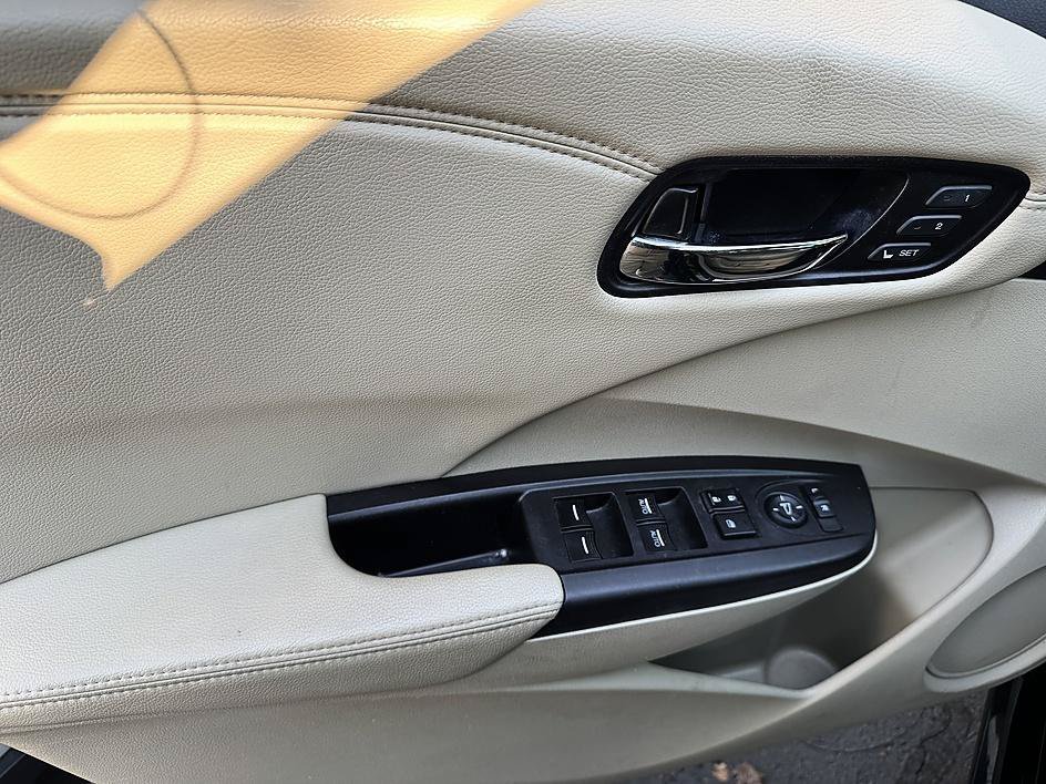 Used 2015 Crystal Black Pearl Acura Base image 8