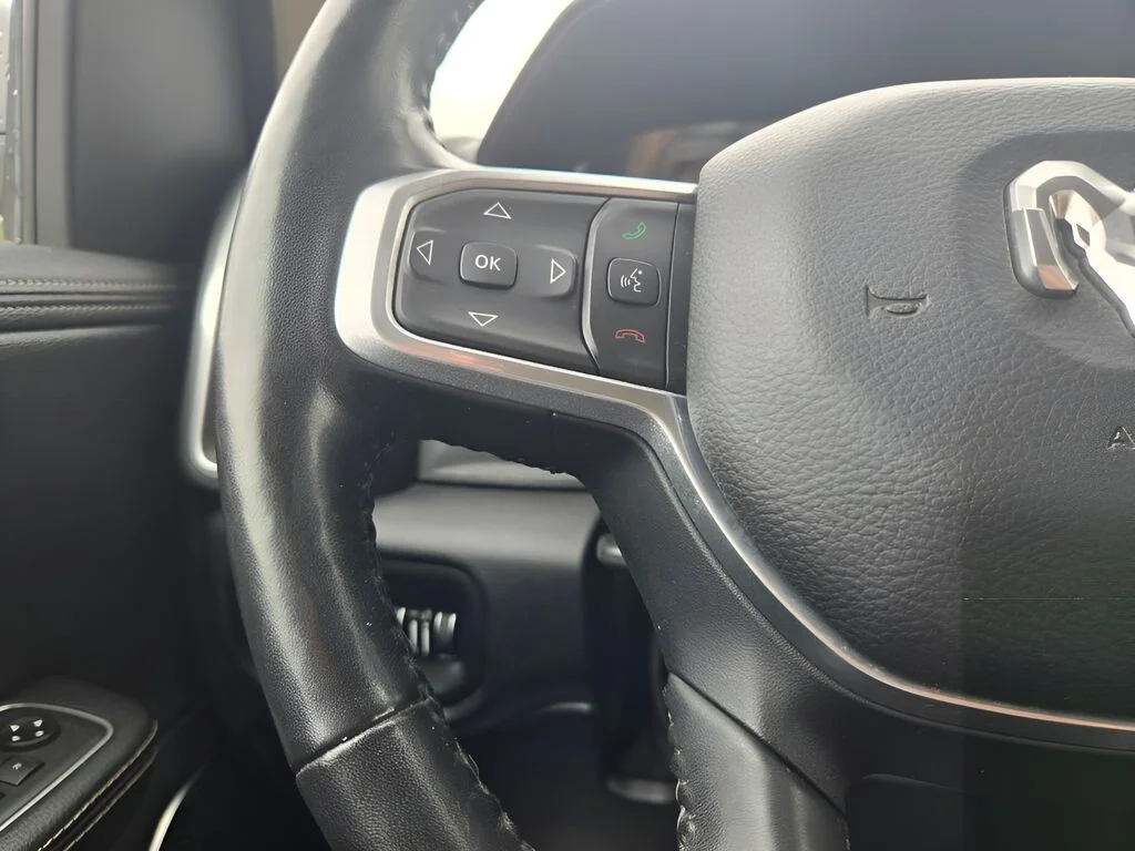 Certified Used 2020 Black Ram Laramie image 31