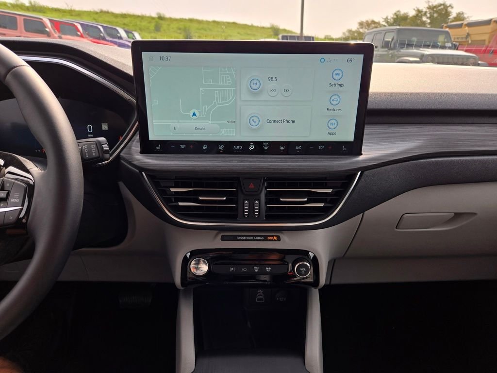 Used 2025 White Ford Base image 22