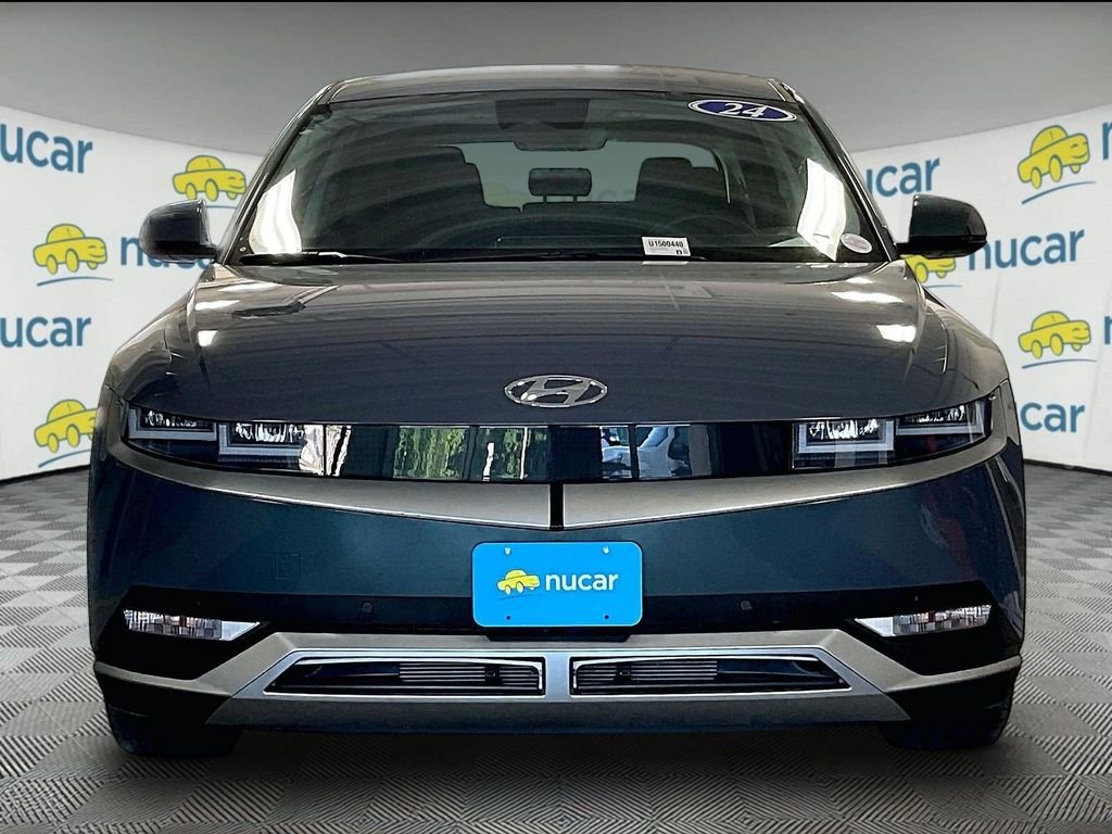 Certified Used 2024 Green Hyundai SEL image 2