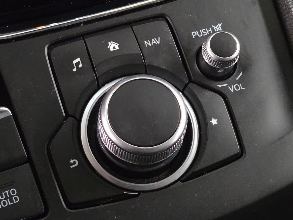 Used 2020 White Mazda Sport image 33
