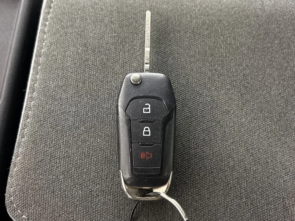 Certified Used 2025 Gray Ford XLT image 33