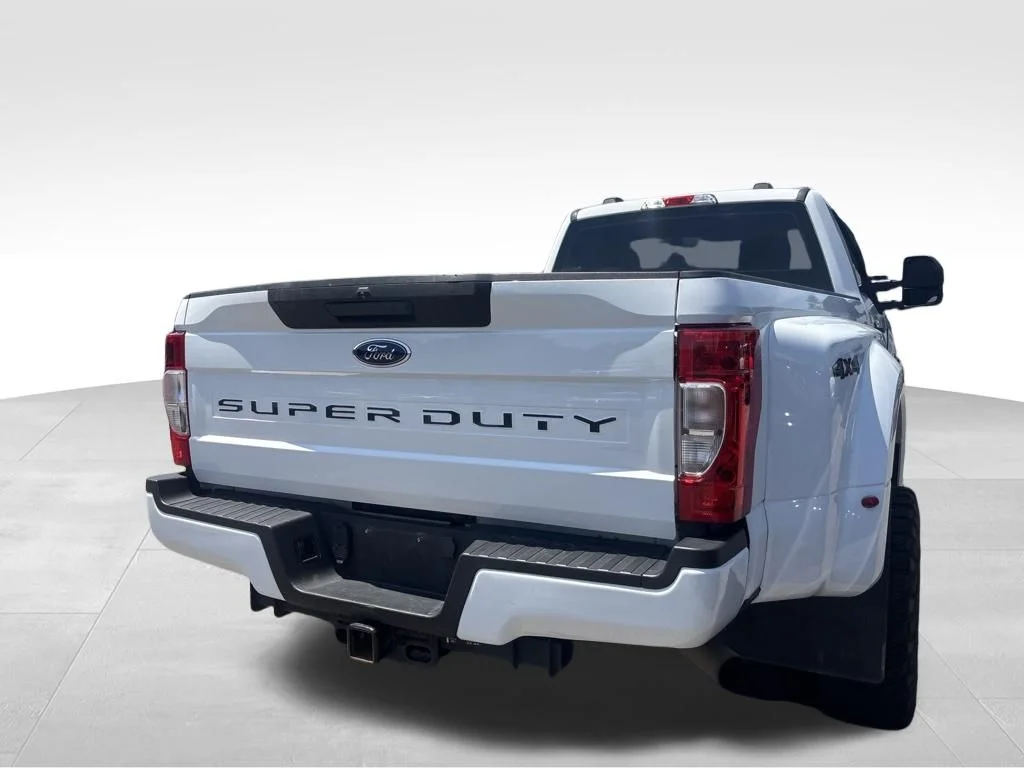 Used 2020 White Ford XL image 10