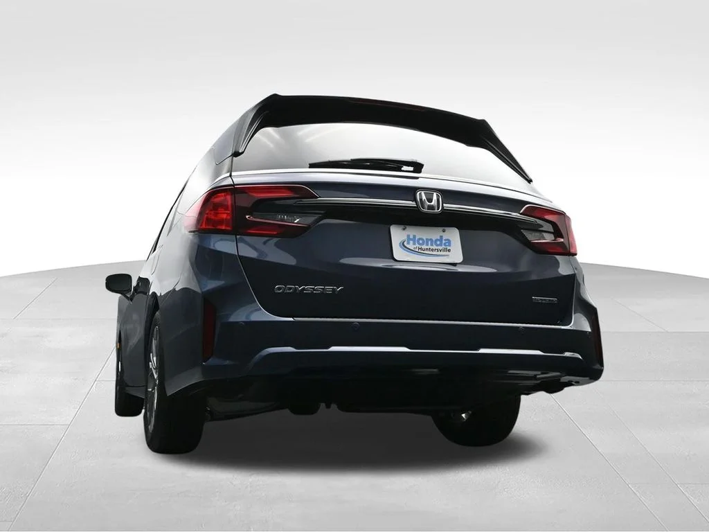 New 2026 Smoke Blue Pearl Honda Touring image 22