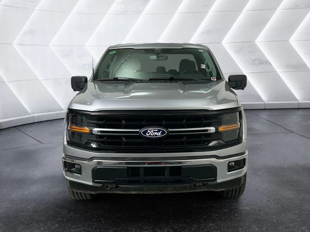 Used 2024 Silver Ford XLT image 2