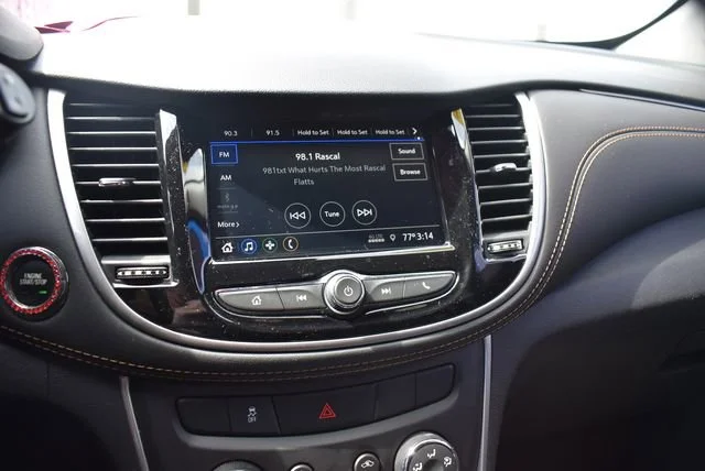 Used 2022 Mosaic Black Metallic Chevrolet LT image 31