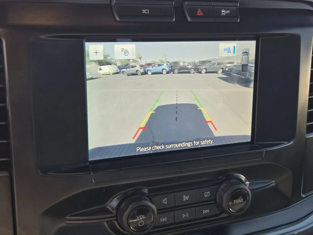 Used 2023 White Ford XL image 23