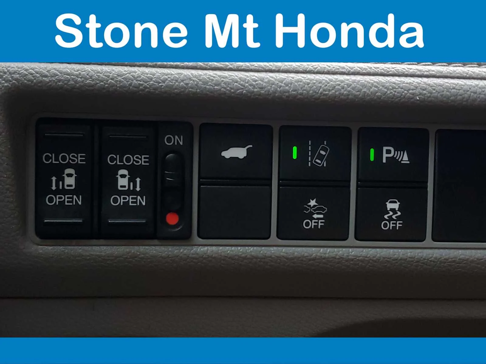 Used 2019 Modern Steel Metallic Honda Touring image 31