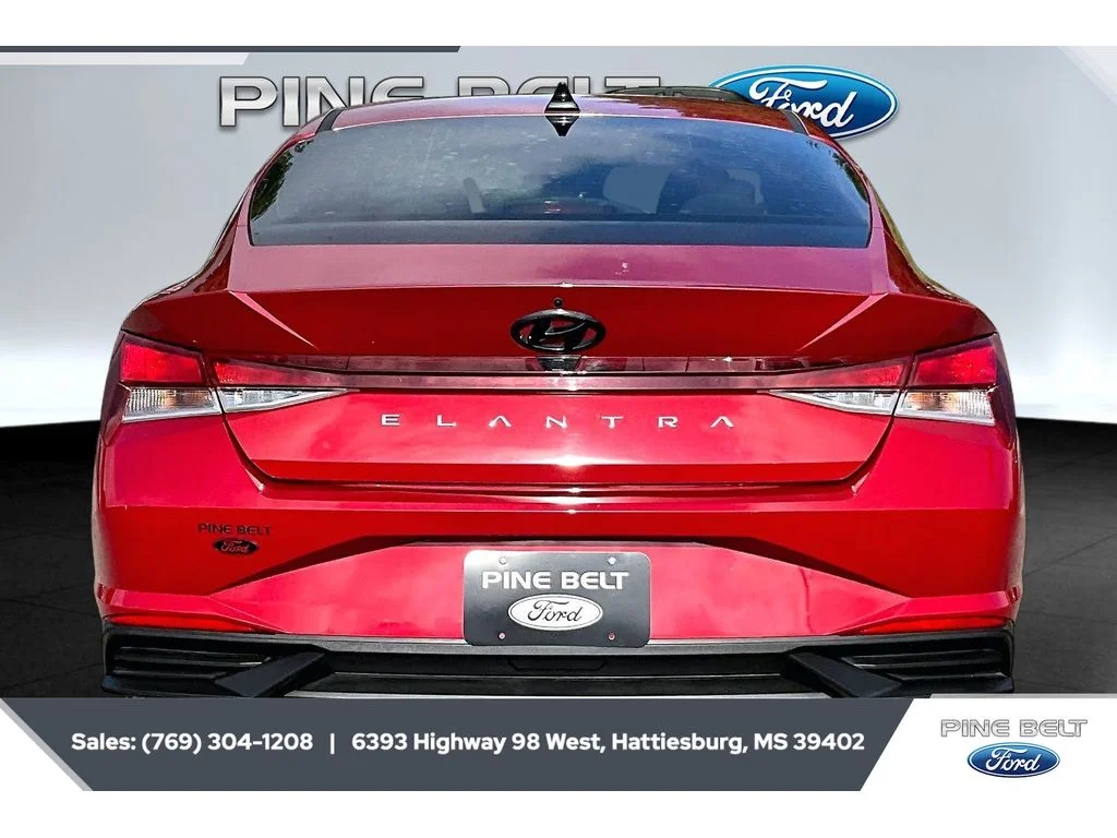 Used 2023 Scarlet Red Pearl Hyundai SEL image 4