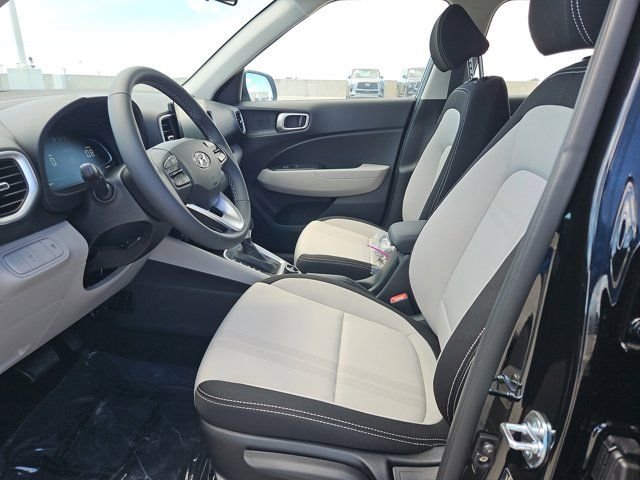 New 2025 Black Hyundai SEL image 14