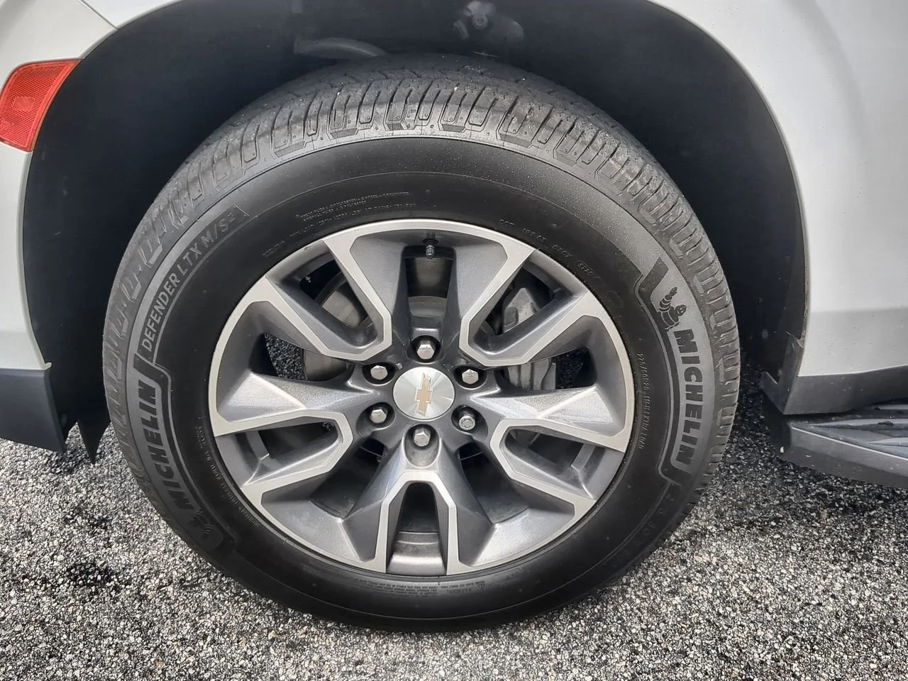 Used 2022 Summit White Chevrolet LT image 34