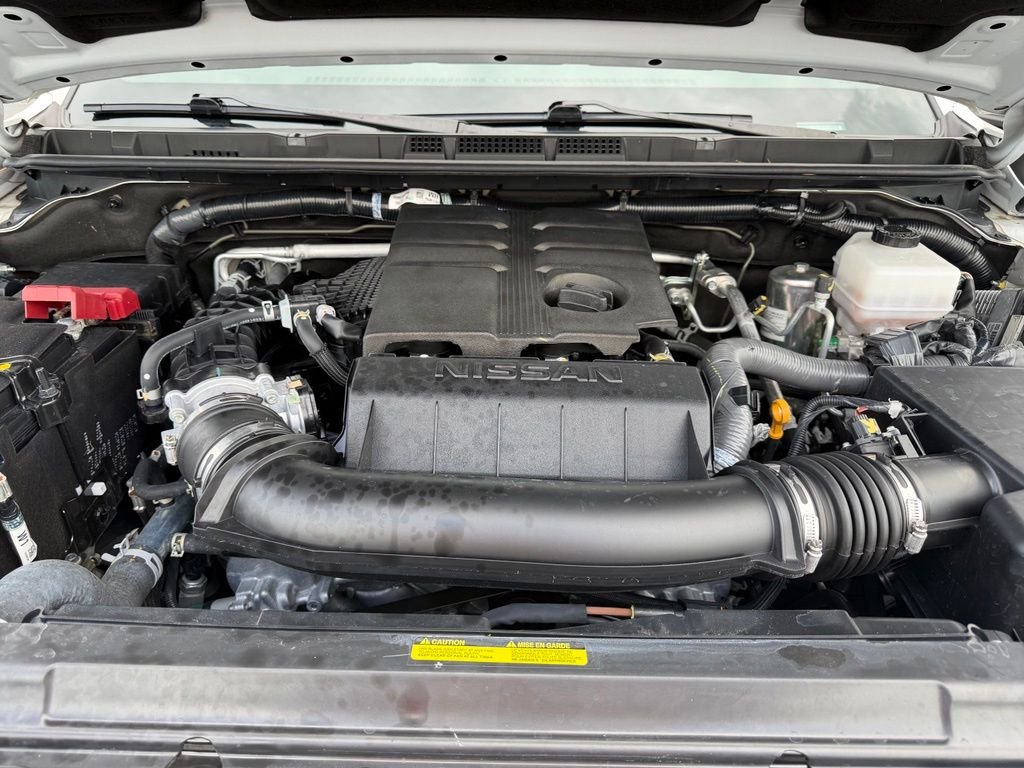Used 2025 White Nissan PRO-4X image 10