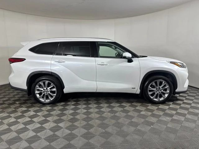 Used 2023 Pearl Toyota Limited image 2
