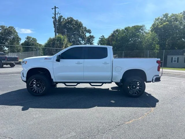 Used 2021 White Chevrolet RST image 2